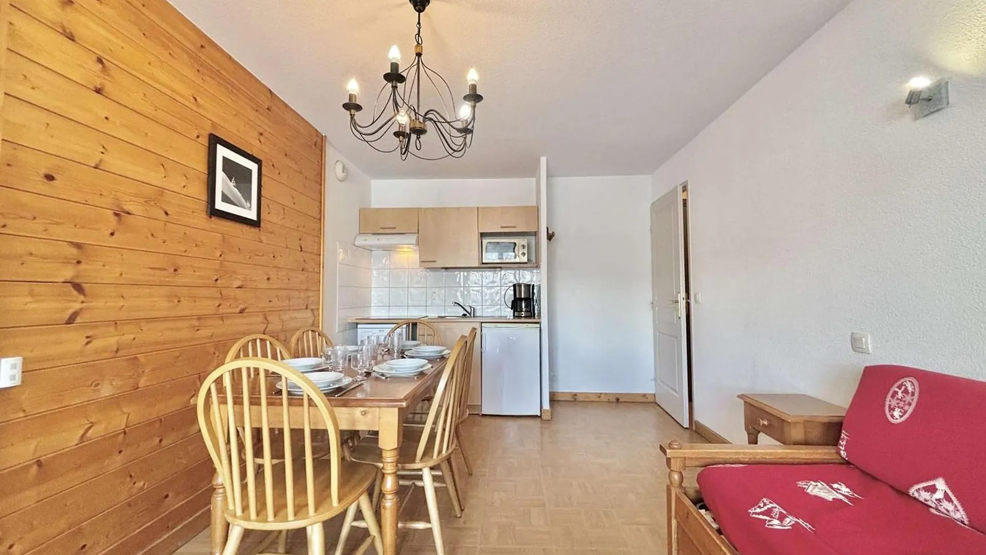 Appartement 6 Pers. A Flumet Avec Piscine, Parking Et Animaux Admis - Fr-1-603-114