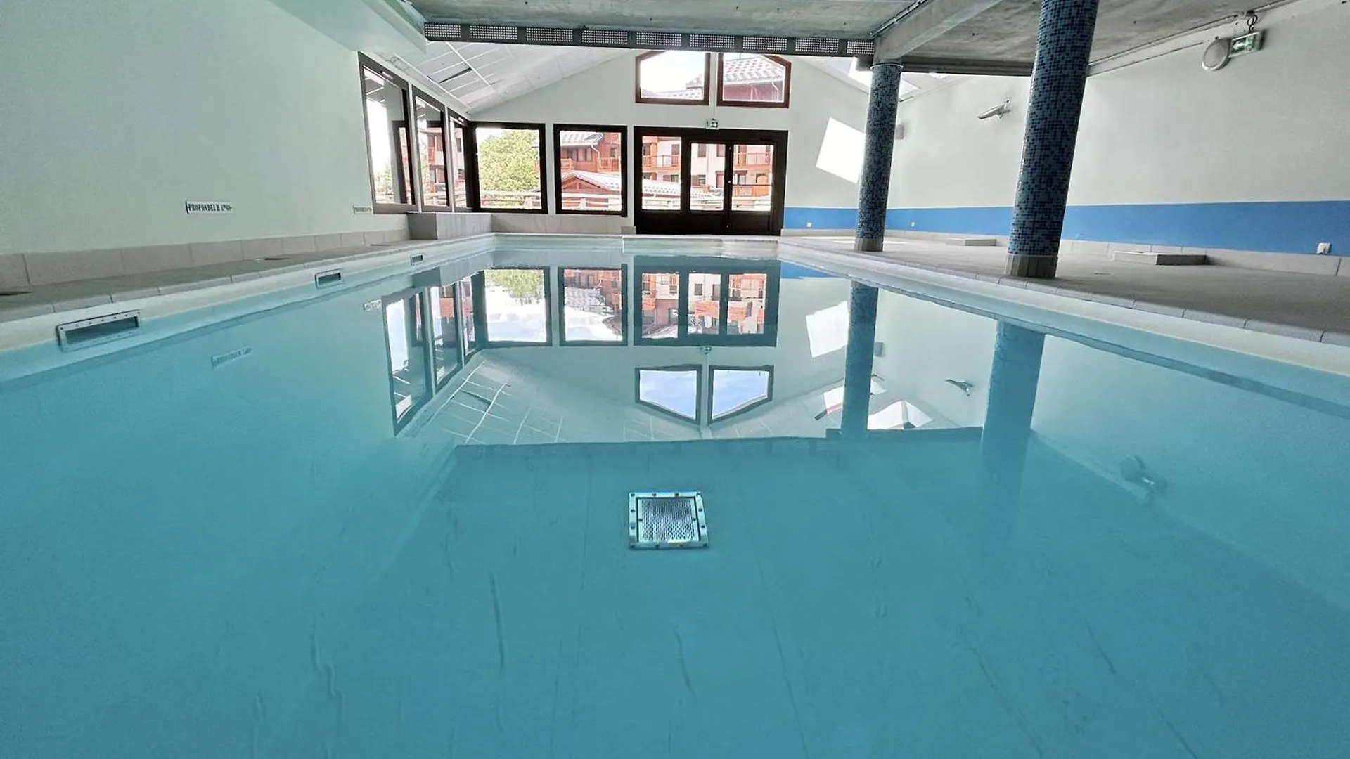 Appartement 6 Pers. A Flumet Avec Piscine, Parking Et Animaux Admis - Fr-1-603-114 Apartament